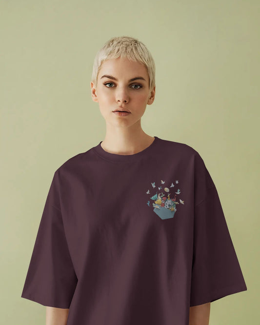 Pocket Animal- Women Oversize T-shirt