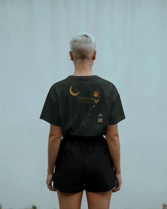 Lantern Dreams- Women Oversize T-shirt