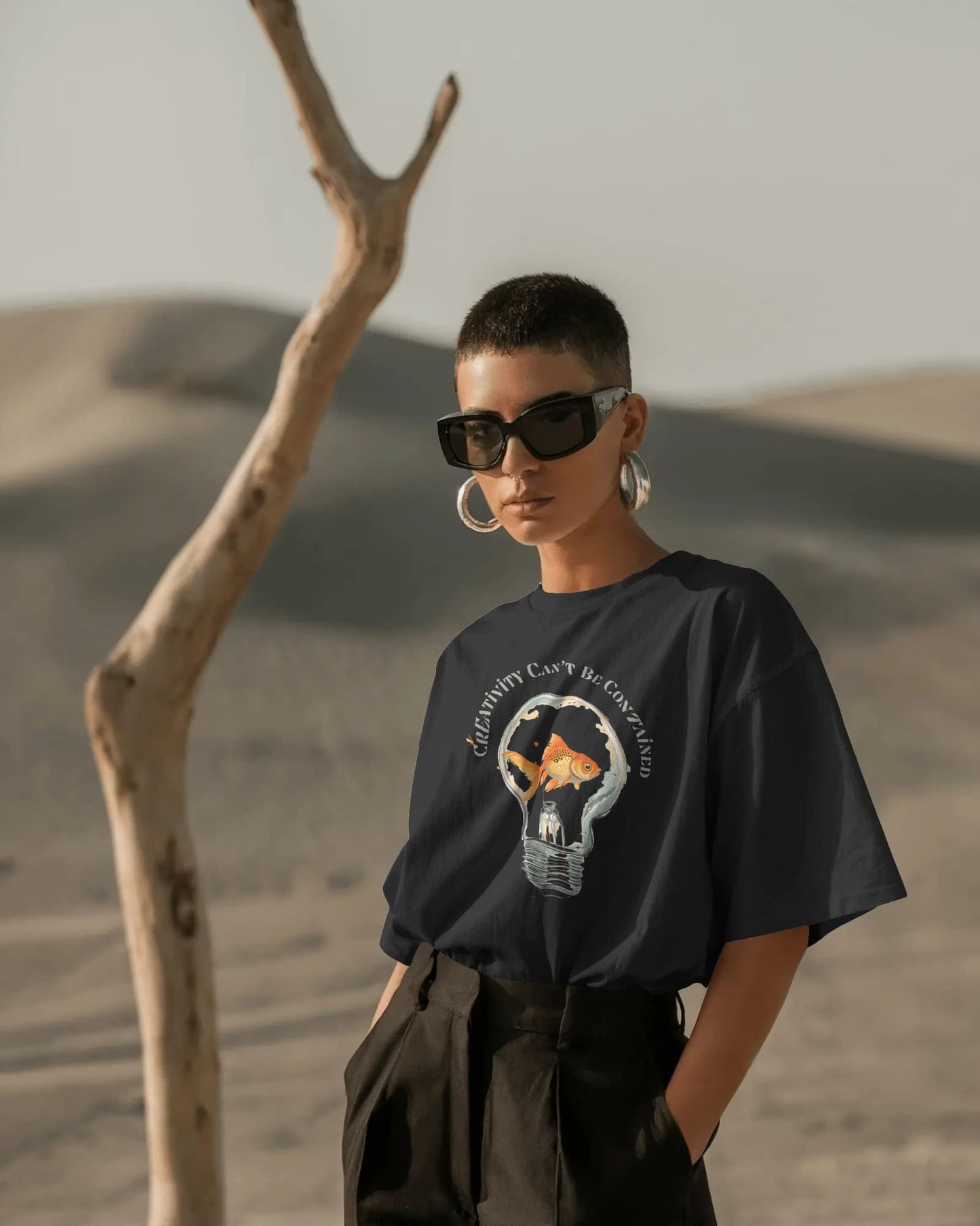 Creativity can't be contained- Women Oversize T-shirt