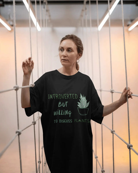 Introverted but willing to discuss- Women Oversize T-shirt