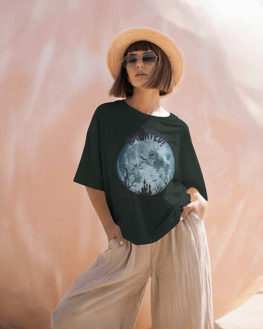 Haunted view- Women Oversize T-shirt