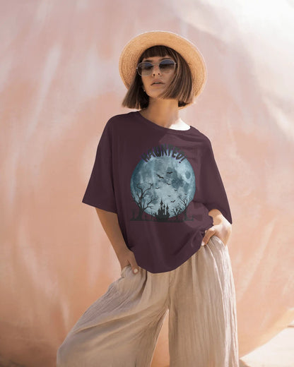 Haunted view- Women Oversize T-shirt