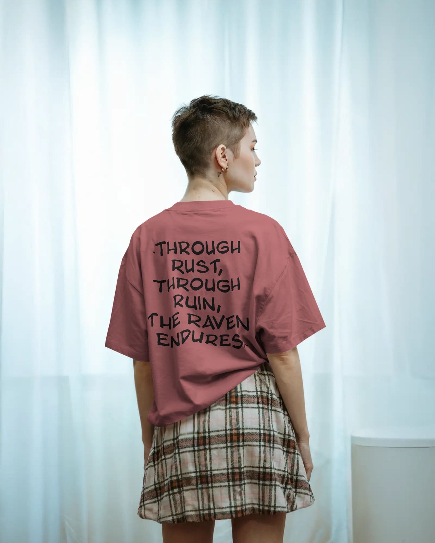 The Raven Endures- Women Oversize T-shirt