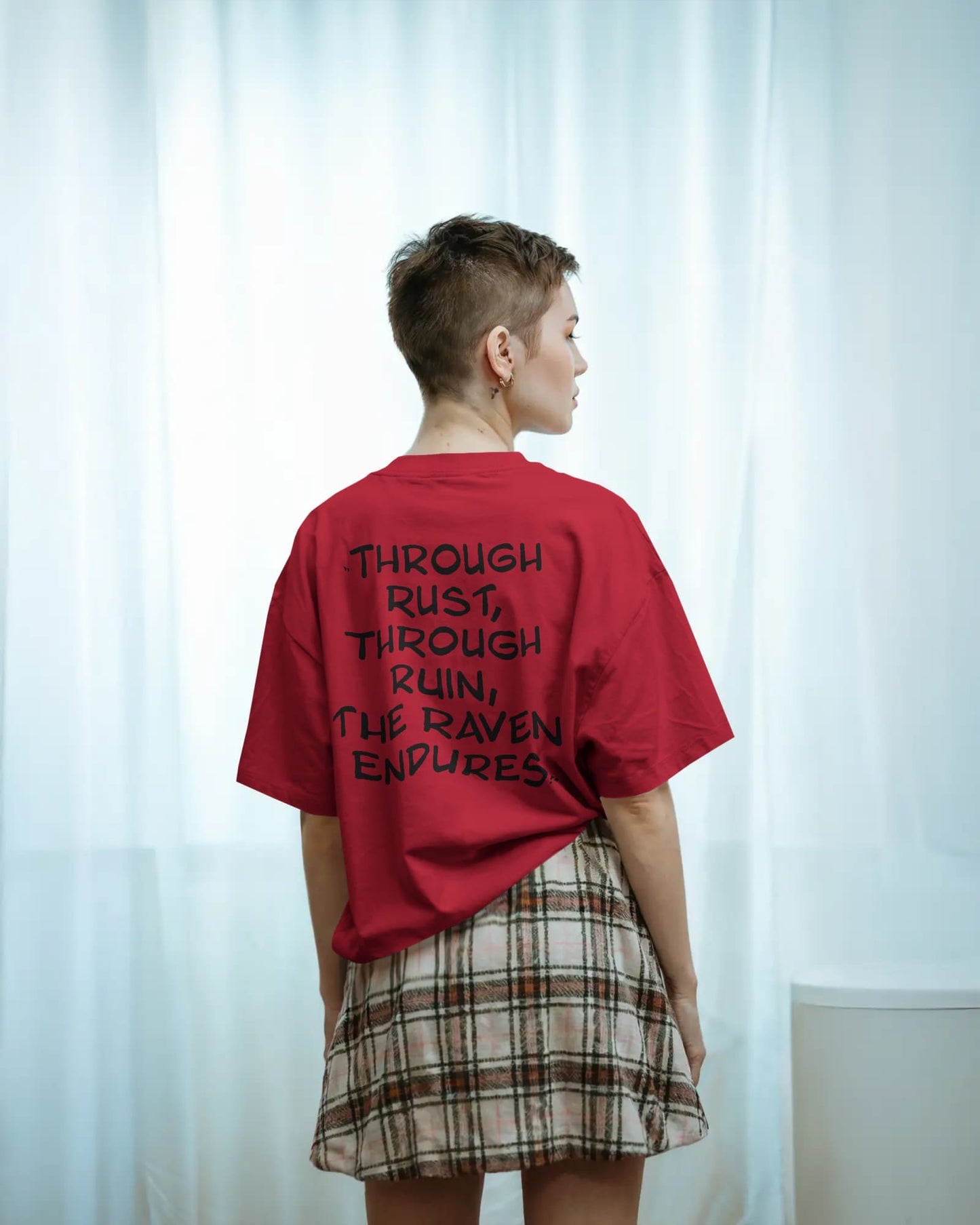 The Raven Endures- Women Oversize T-shirt