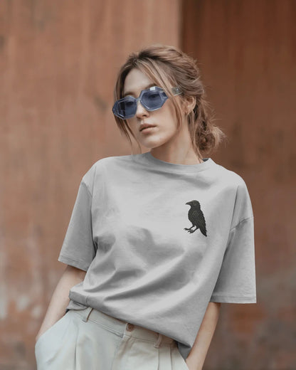 The Raven Endures- Women Oversize T-shirt